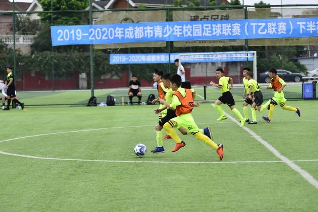 国足公布新一期集训名单：武磊回归，李昊首次入选
